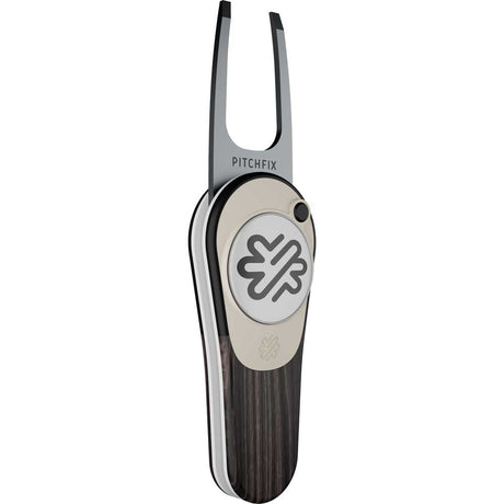 Pitchfix Woodie with Ball Marker